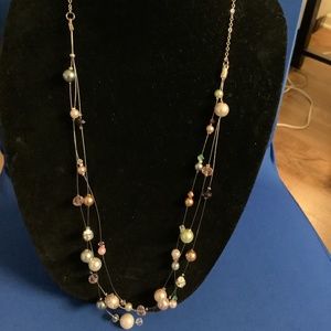 Illusion pearl beaded necklace